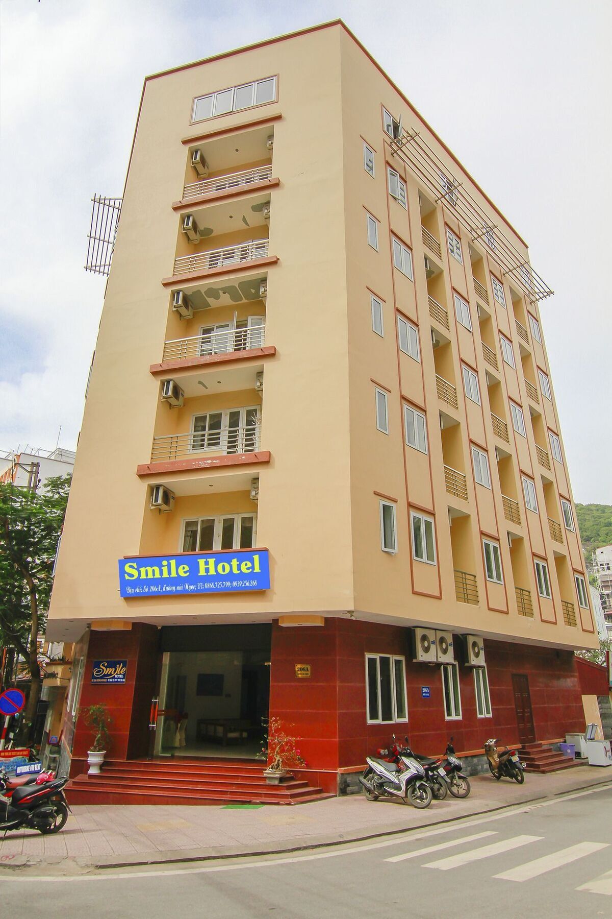 Smile Hotel Dong Khe Sau Exterior photo